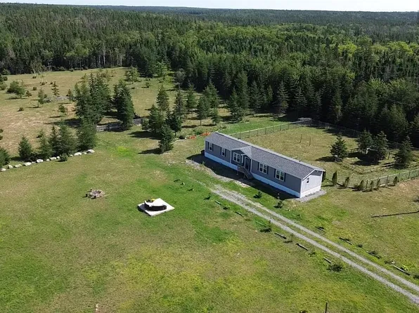 2185 Louisbourg Hwy, Mira Road, NS B1M 1A9
