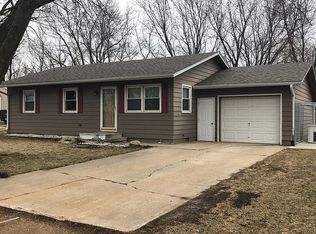 608 W 9th St N, Estherville, IA 51334