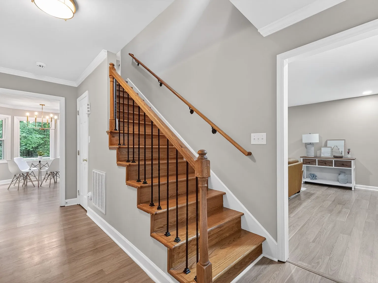 5 bed, 2845 sqft, $4,000 — Photo 1
