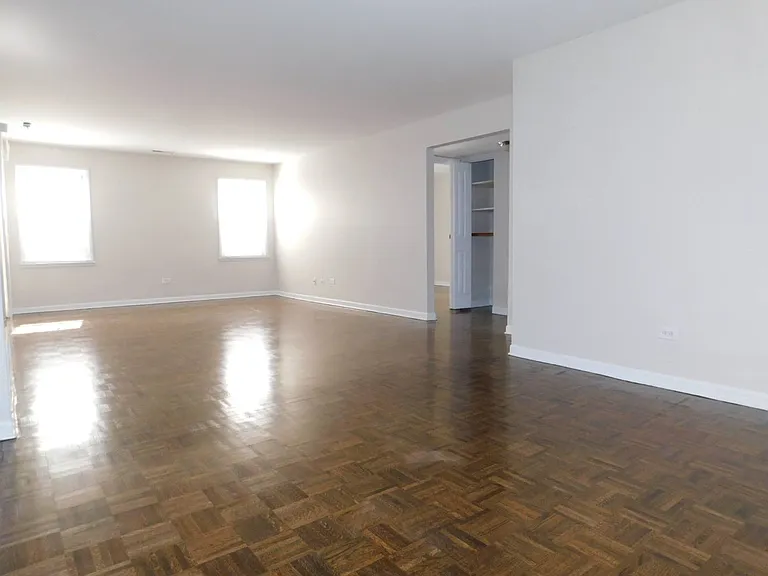 2610 Central Street — Photo 8