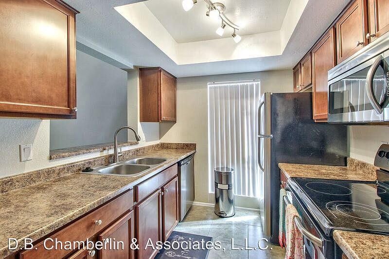 1st image of 39 W Medlock Dr APT 5