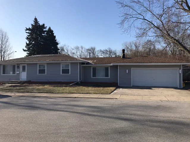 3151 178th Pl photo 1