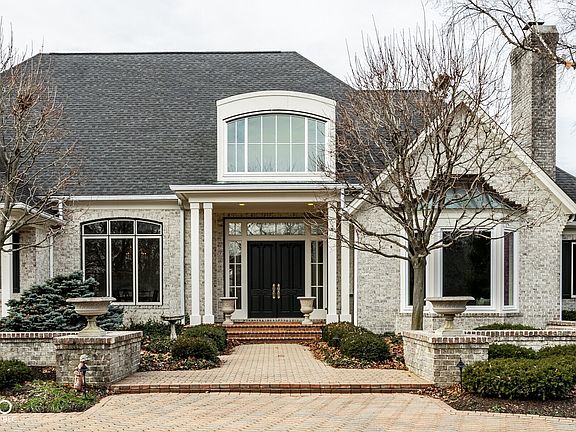 2nd image of 1140 Laurelwood