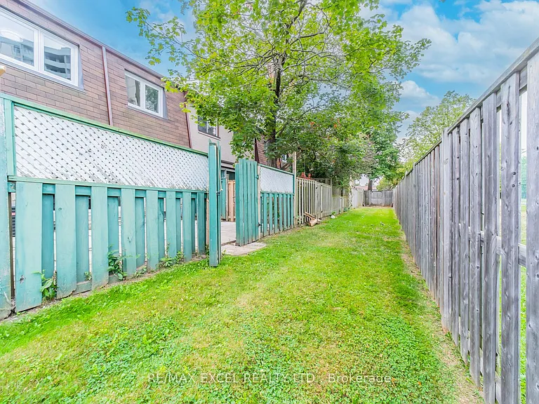 21 Livonia Pl #112 — Photo 29