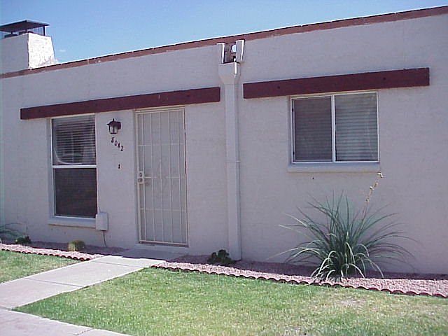 Front condo
