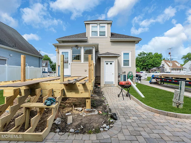 505 Long Branch Ave — Photo 35