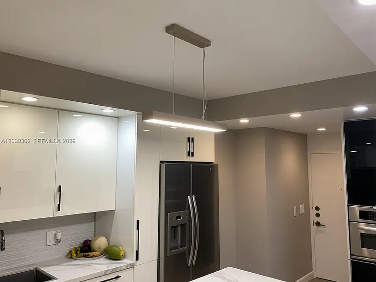 10180 W Bay Harbor Dr #0 — Photo 11