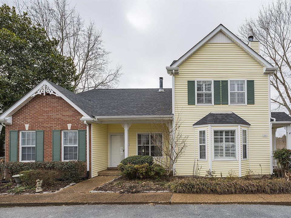 1st image of 1209 Carriage Park Dr