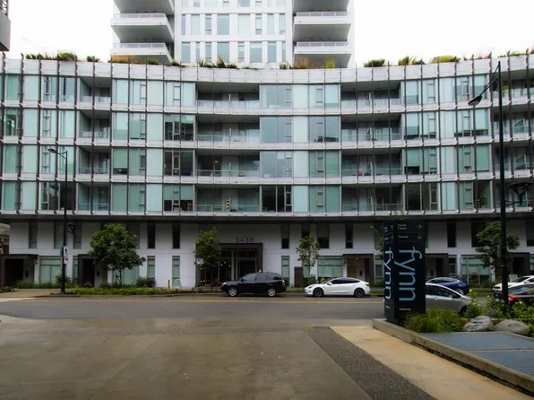 3438 Sawmill Cres #317, Vancouver, BC V5S 0E3