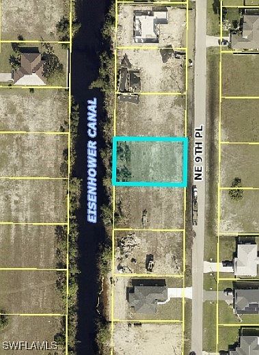 1st image of 4022 NE 9th Pl