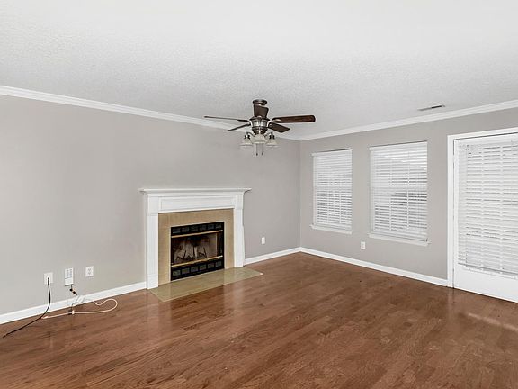 3rd image of 123 Champions Green Dr