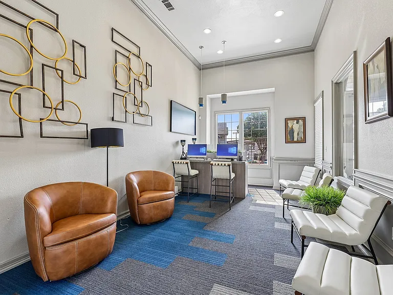 Regency Dell Ranch Apartments — Photo 38