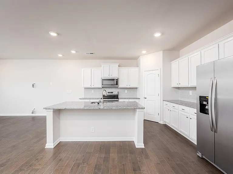 701 Sagecroft Ln — Photo 3