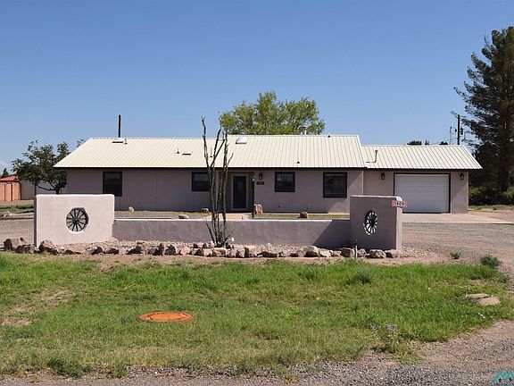2nd image of 1409 Dona Ana Rd SE