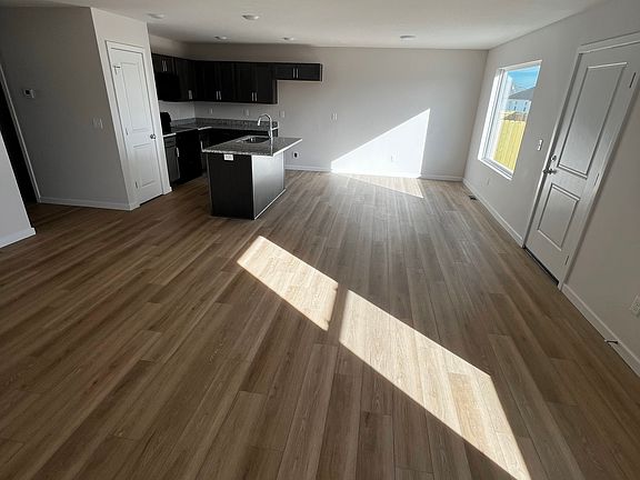 4th image of 2436 E Spaniel St