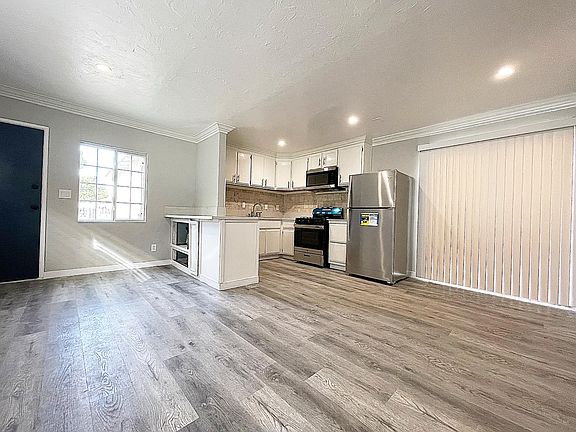 Kitchen and living room