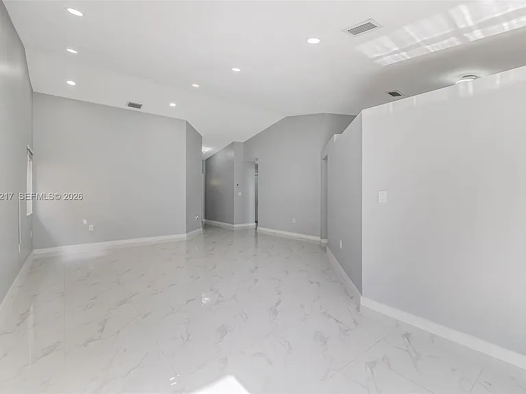 13765 SW 145th St — Photo 13