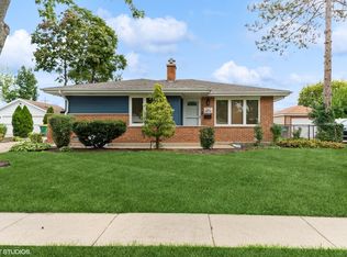 367 Park Ave, Wheeling, IL 60090