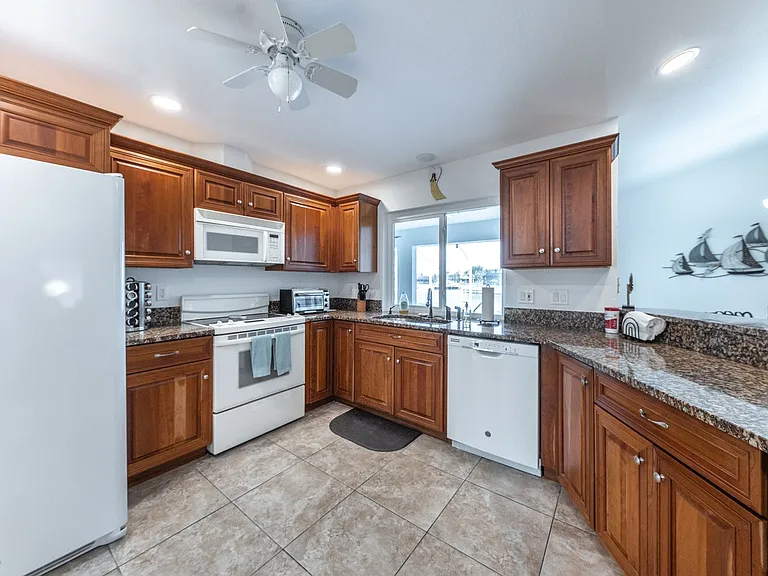 2572 Brazilia Ct — Photo 30