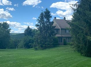 594 Glasmere Rd, Mahwah, NJ 07430