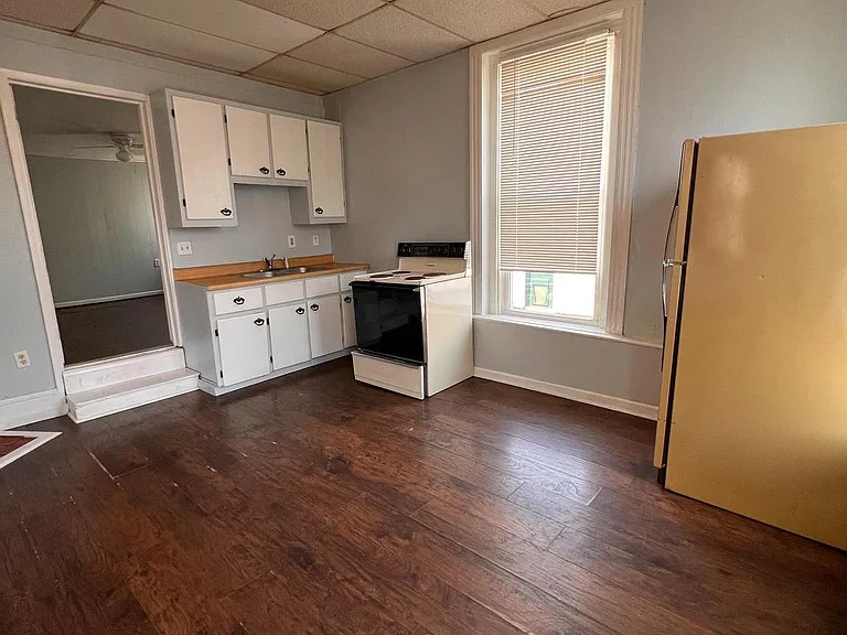 109 E Congress St #100 — Photo 2
