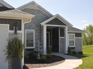 3106 Timber Run Dr, Columbia, MO 65203