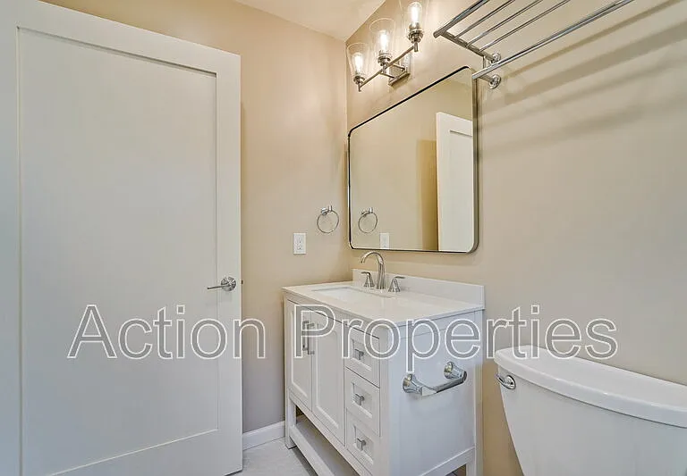 370 Camille Ct — Photo 15