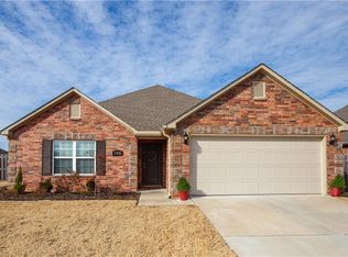 7390 Devonshire Ave, Springdale, AR 72762