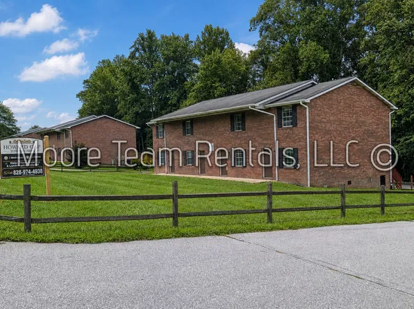 Just remodeled - 2 Bed/1.5Ba, 2158 Howard Gap Rd #7, Hendersonville, NC 28792