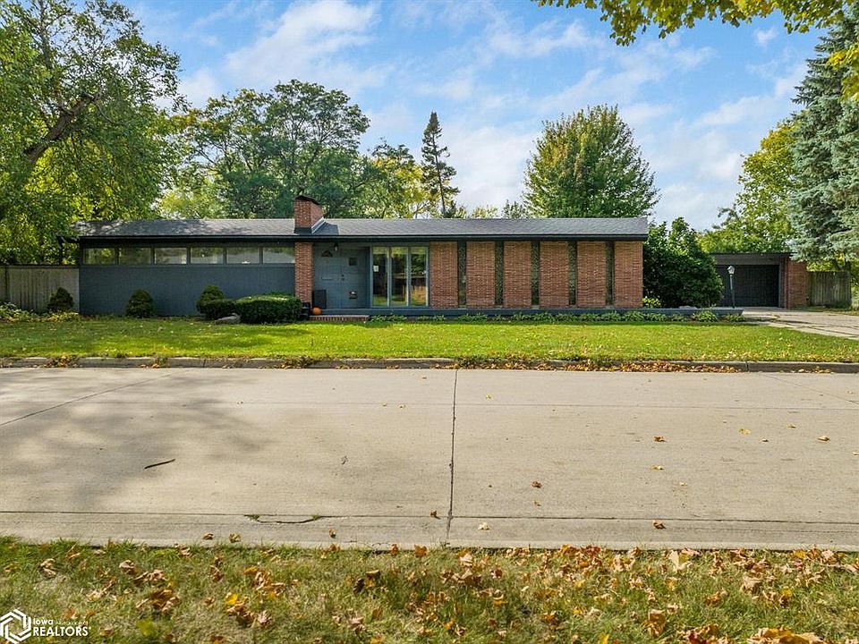 24 Circle Ter, Mason City, IA 50401 Zillow