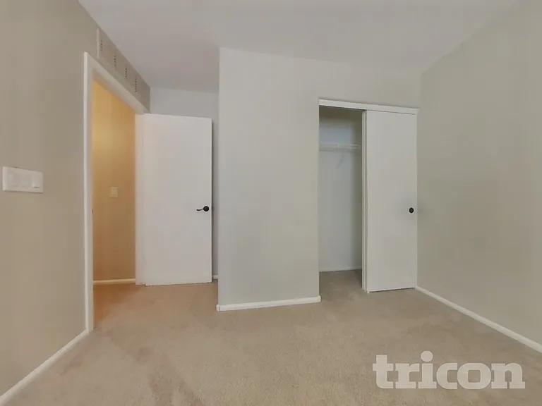 23670 W Levi Dr — Photo 11