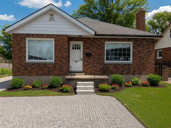 68 Drury Ln, Barrie, ON L4M 3C8