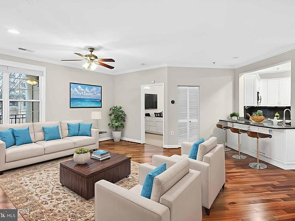 1st image of 1320 N Wayne St APT 102