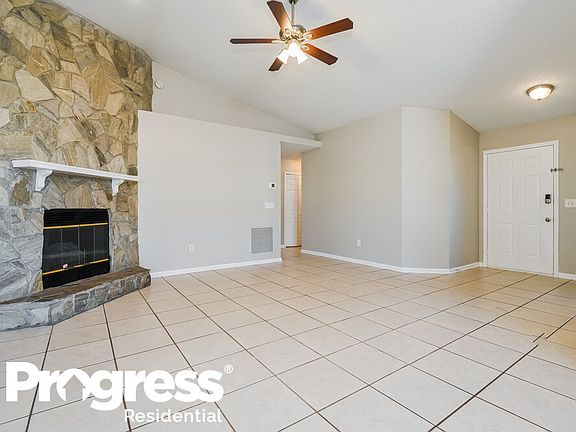 3rd image of 7947 Sweet Rose Ln E