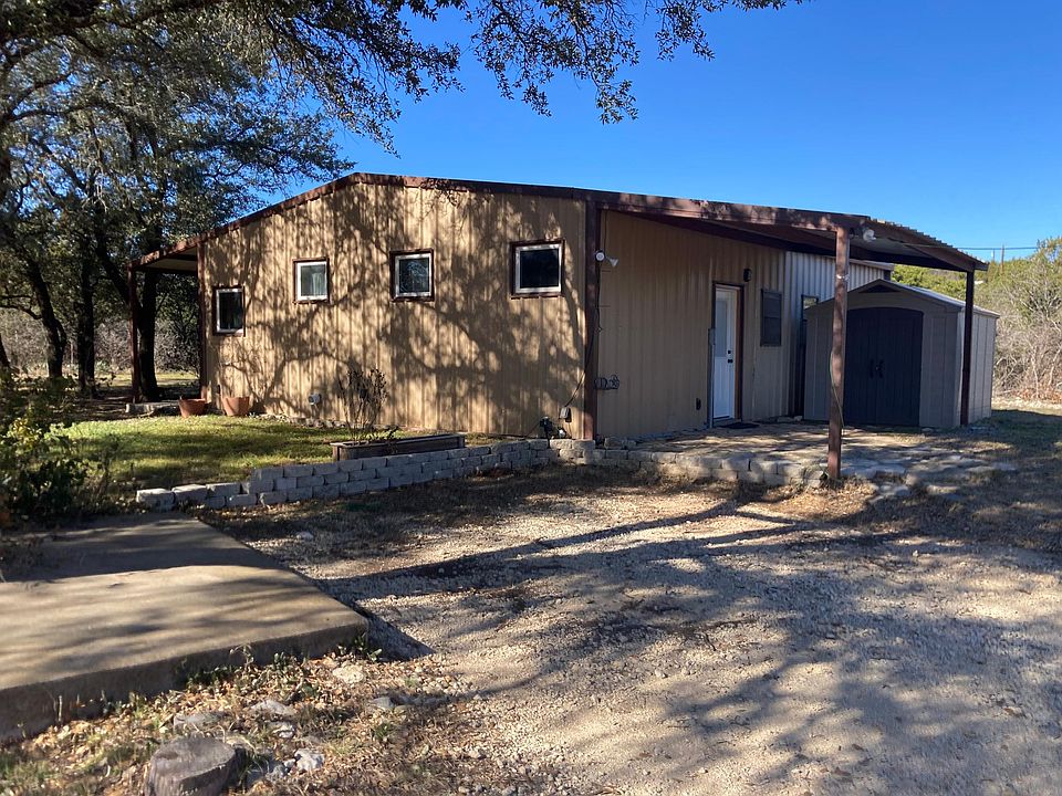 front of barndo