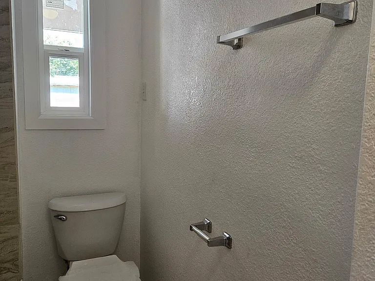 655 E Carico St #8-B — Photo 6