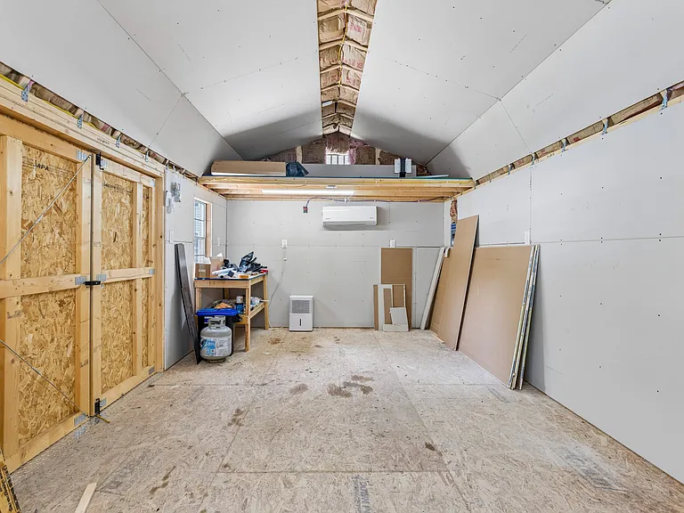101 Sycamore Ln — Photo 48