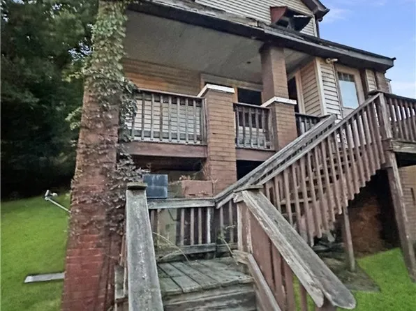 3207 Elm St, Weirton, WV 26062