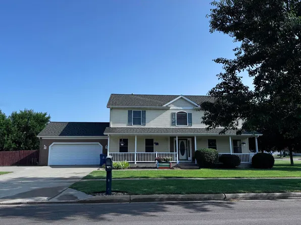 8 Lynn Ct, Coldwater, MI 49036
