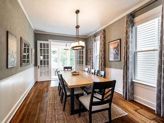5th image of 1550 E Irving PLACE