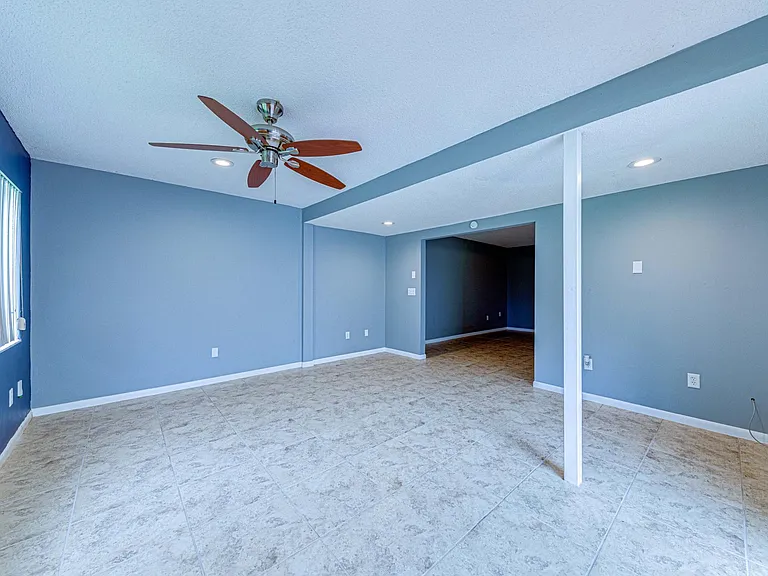 1241 Saint Andrews Dr — Photo 16