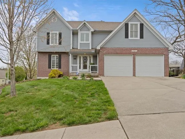 12201 Oak St, Kansas City, MO 64145
