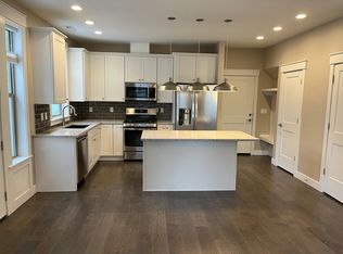 285 E Sandy Sage Way, Sandy, UT 84070