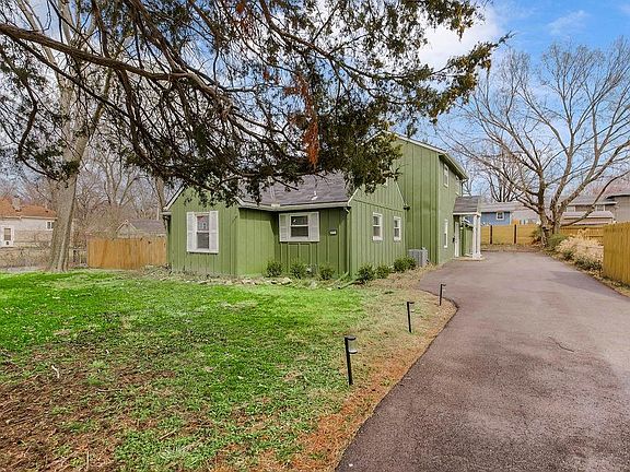 3rd image of 8117 Belleview Ave