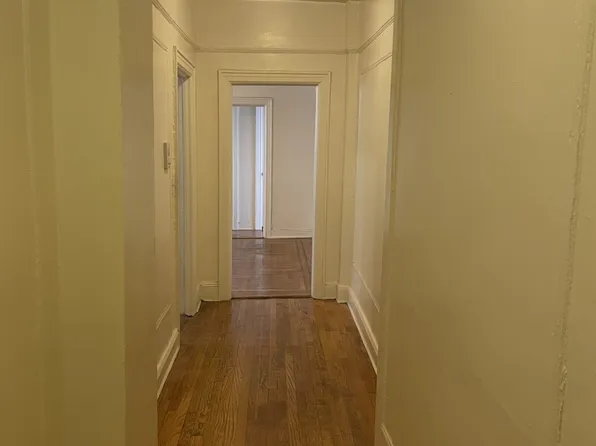 174 Prospect Park West image 9 of 14