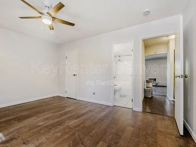 2120 S Vaughn Way #206F — Photo 12