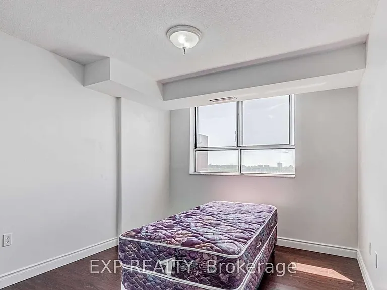 10 Stonehill Ct #1210 — Photo 16