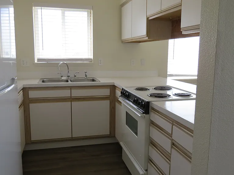 Willow Place — Photo 23