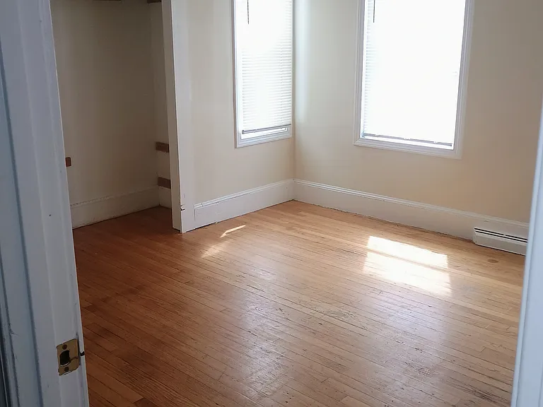 10 Hodges Ave #1 — Photo 7
