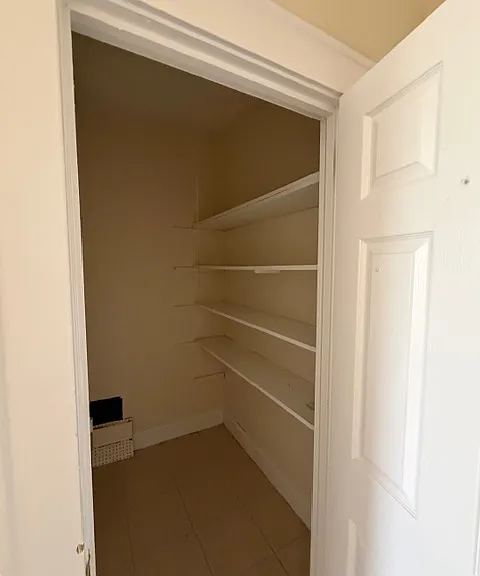 15 Morgan Pl #11 — Photo 7